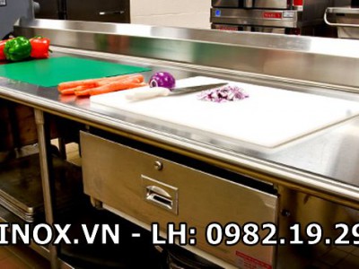 Tủ bếp thép không rỉ