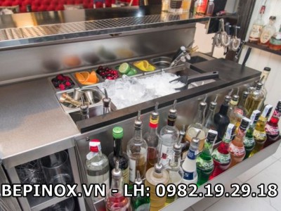 Quầy pha chế quán bar
